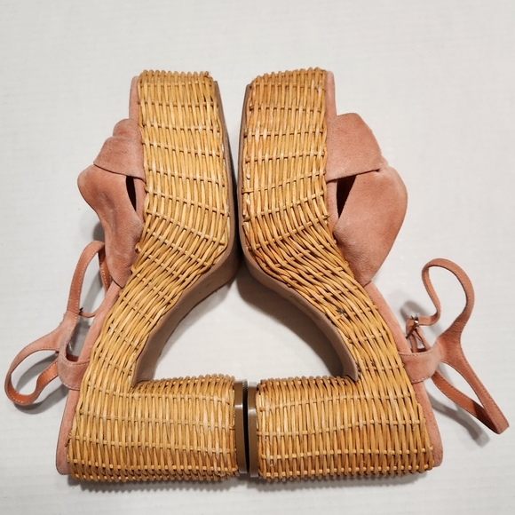 Jeffrey Campbell Tea Party Blush Suede Wicker Platform Sandals - Picture 10 of 11